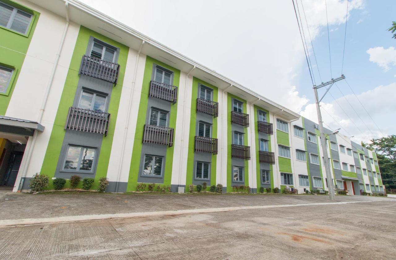 Reddoorz @ Sunfields Lipa Batangas Hotel Lipa City Exterior foto